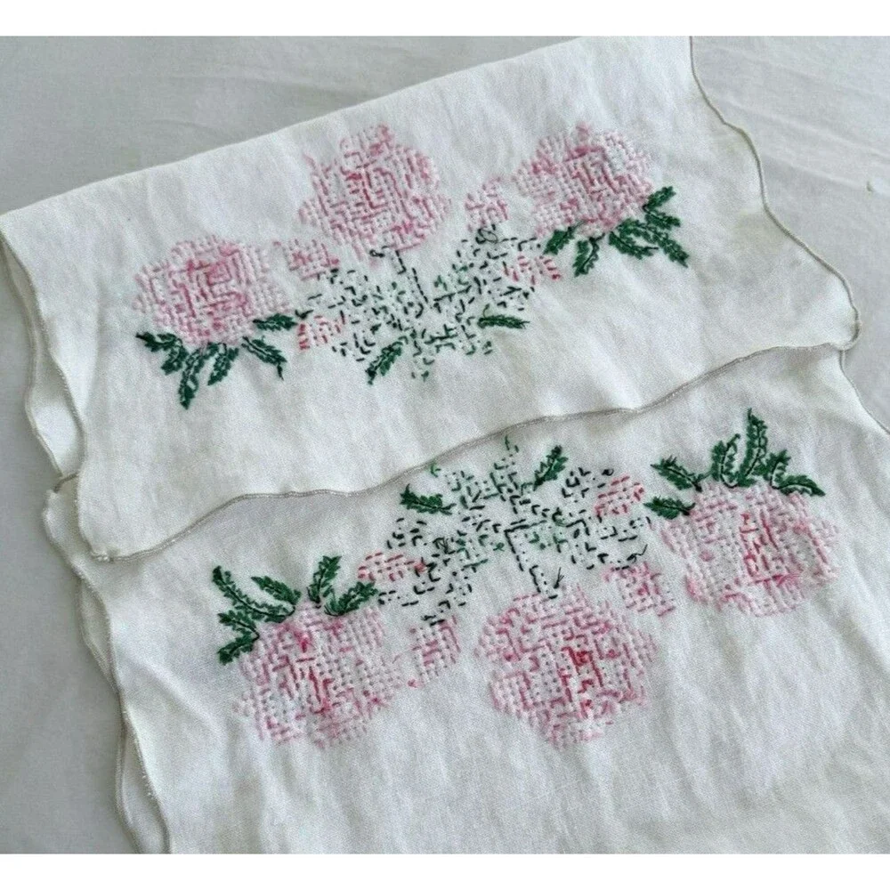 Vtg Handmade Cross Stitch Table Runner Pink Roses Linen Dresser Scarf 14x35 READ